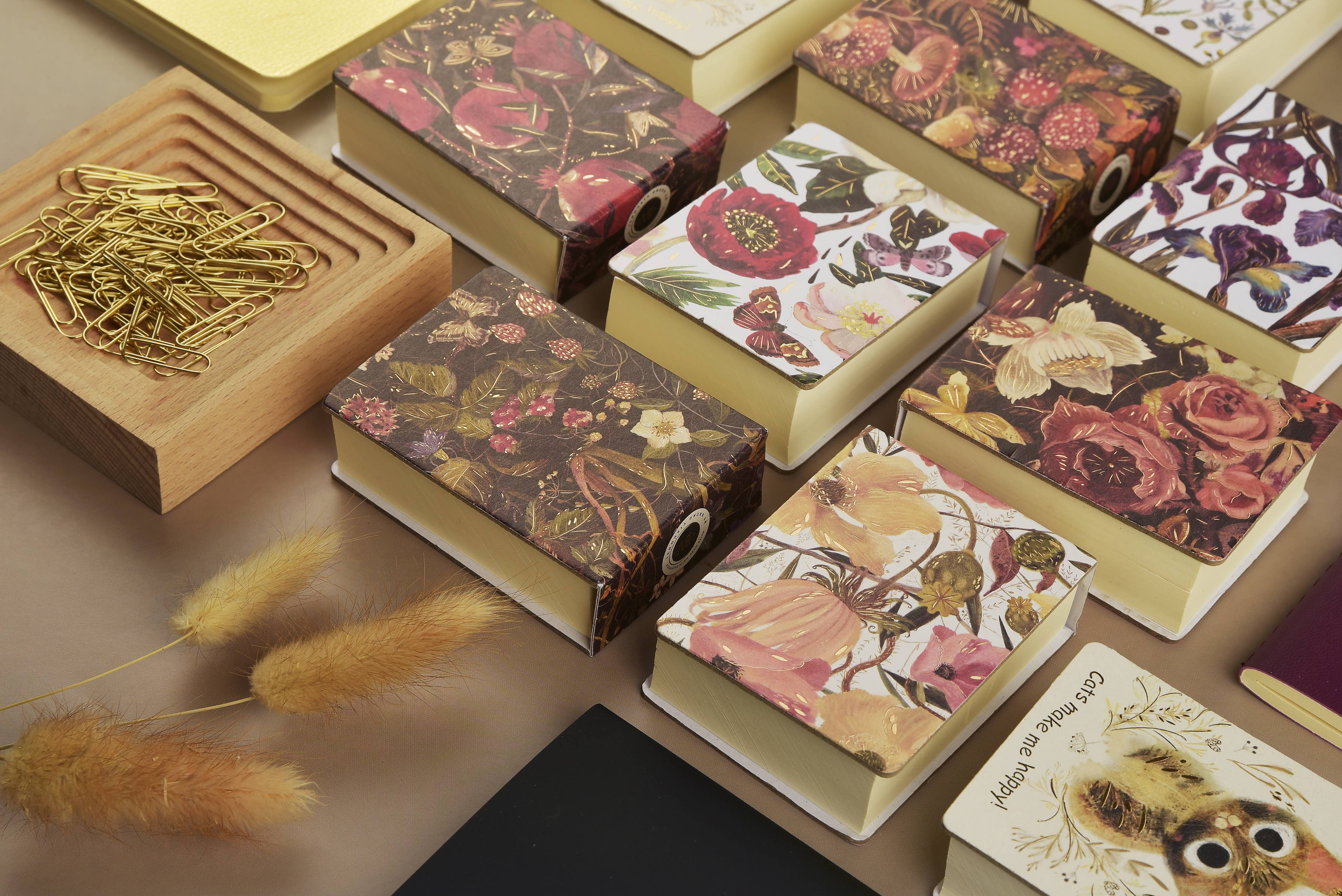 BV by Bruno Visconti - Tear-Away Notepad  - Soft Petals