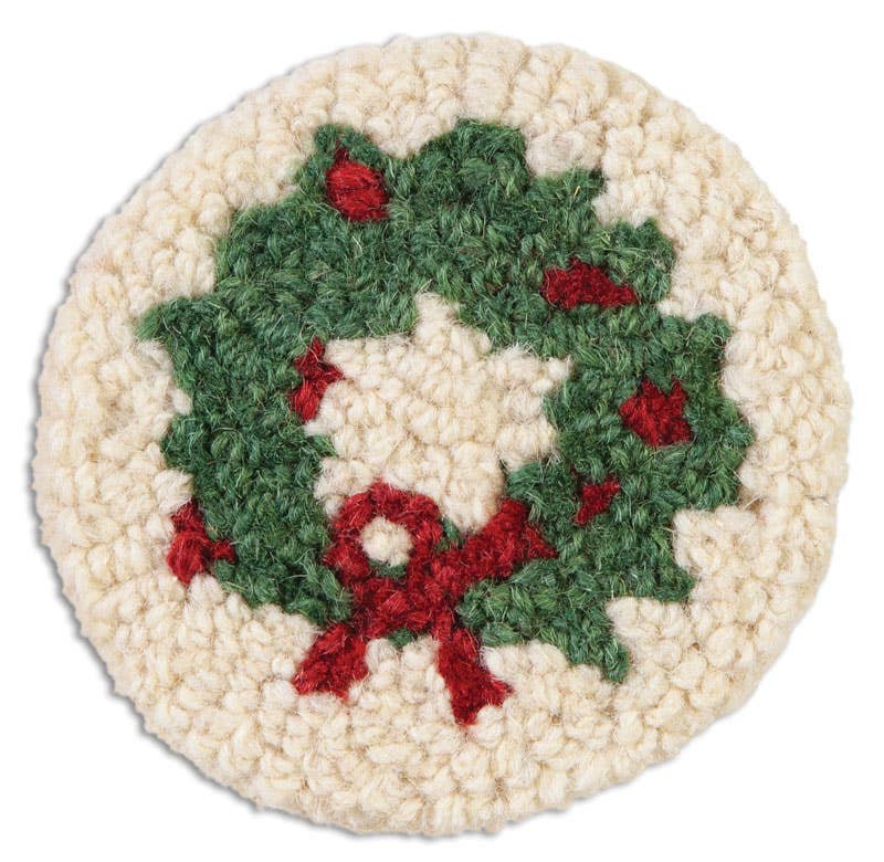 Chandler 4 Corners - Wreath Hooked Wool Table Coaster