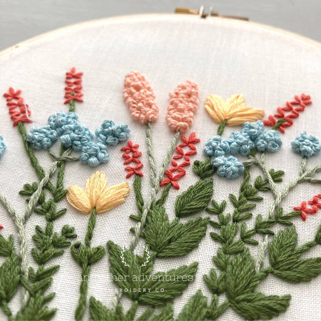 And Other Adventures Embroidery Co - Hand Embroidery Kit - Summer Daydream