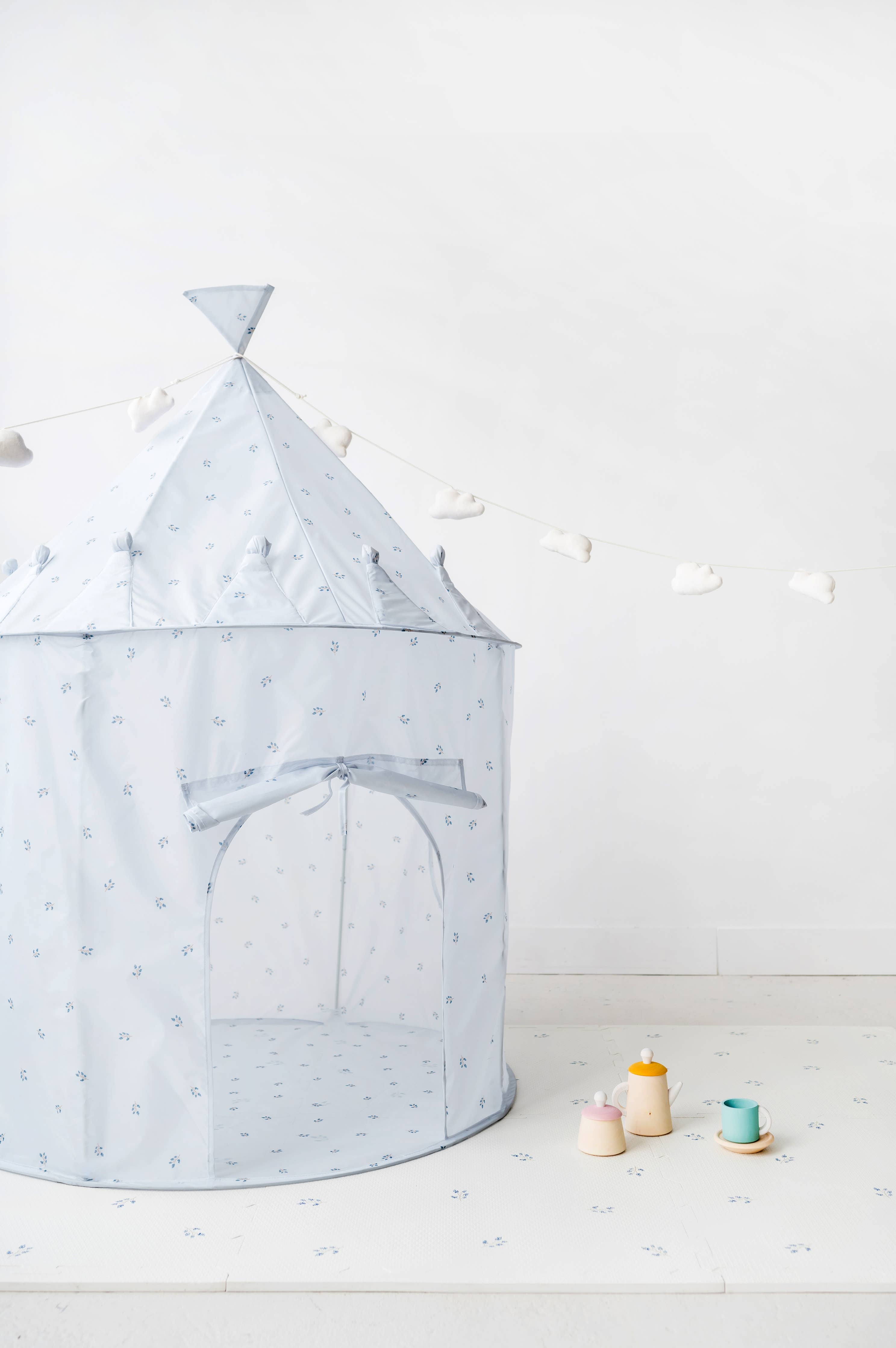 3 Sprouts - Recycled Fabric Play Tent Castle - Prints