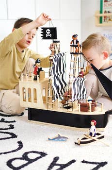 Hauck Toys - Small Foot Adventure Pirate Ship