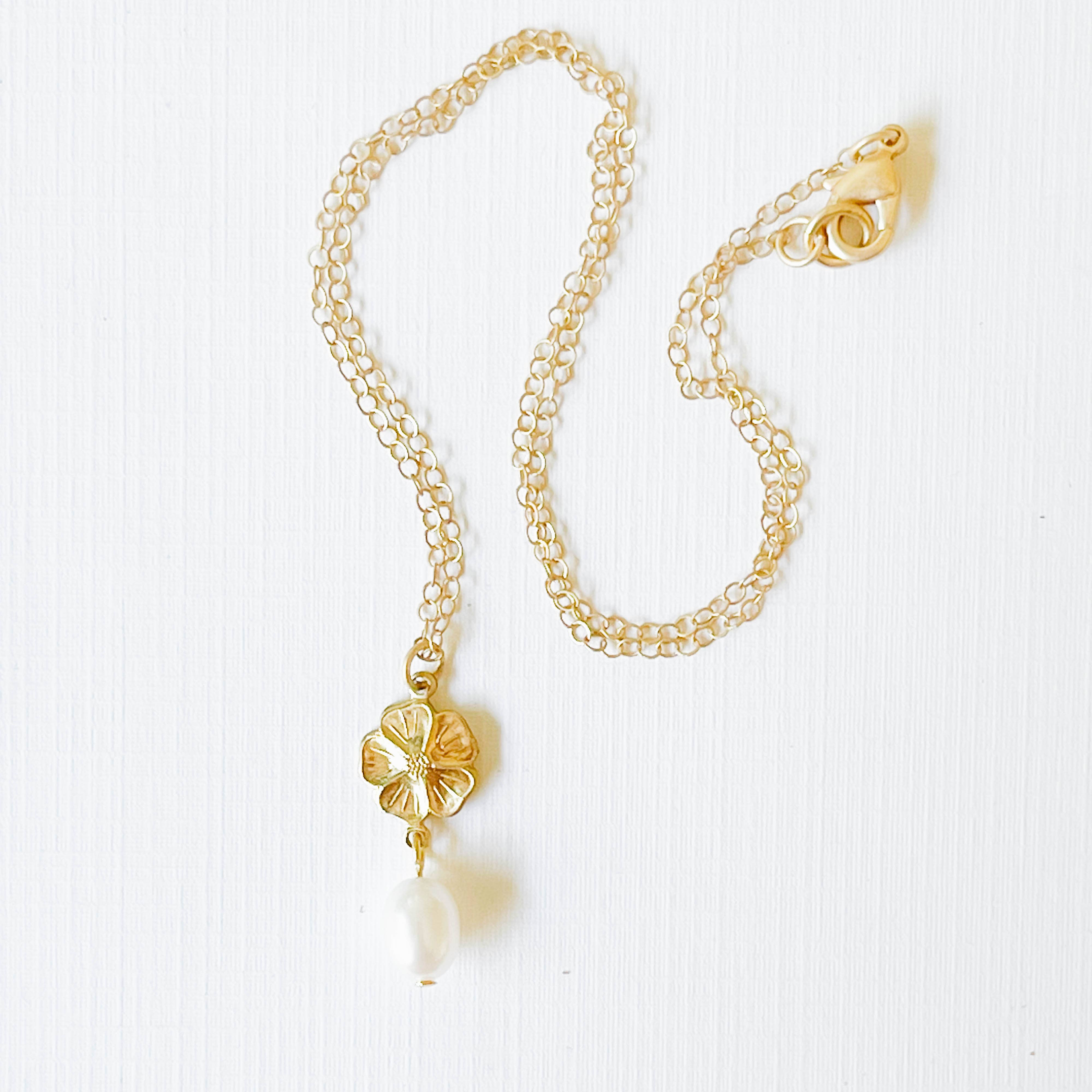 Nest Pretty Things - Gold Flower and Pearl necklace