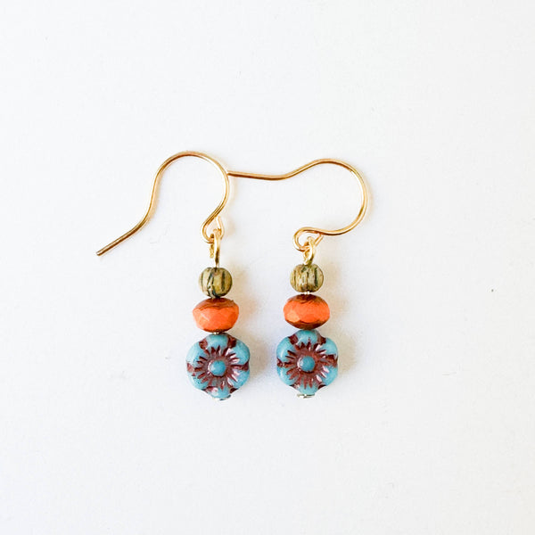 Nest Pretty Things - Charming Small Flower Earrings