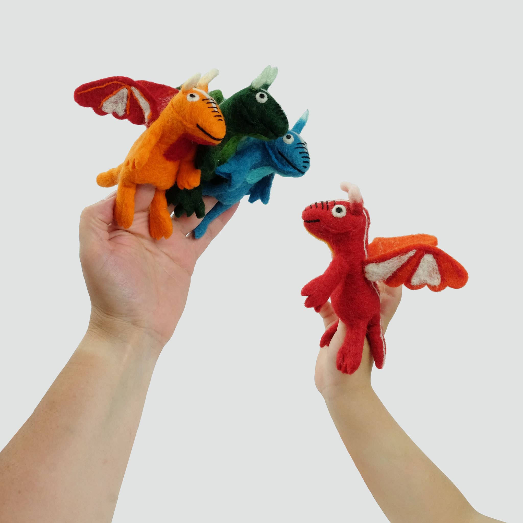 The Winding Road - Felt Finger Puppets  - Dragon Set of 6